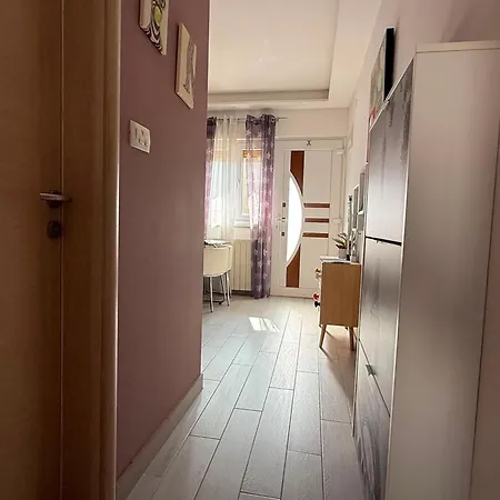 Lejlighed New Dany With Parking For Two Split