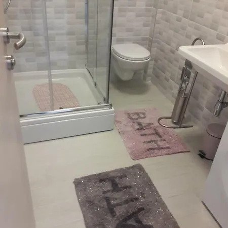 Apartmán New Dany With Parking For Two Split
