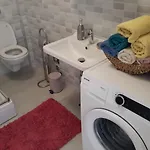 New Dany With Parking For Two *